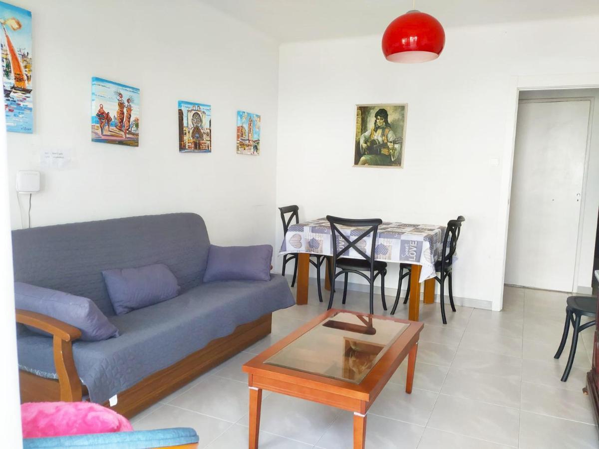Apartsalou Pepa Apartamento Exterior foto